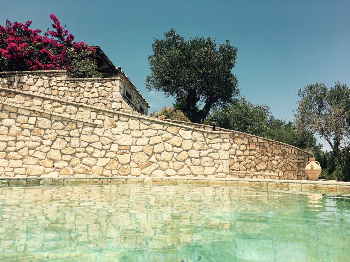 Nereidi Pool Villas Porto Ozias Ngoại thất bức ảnh